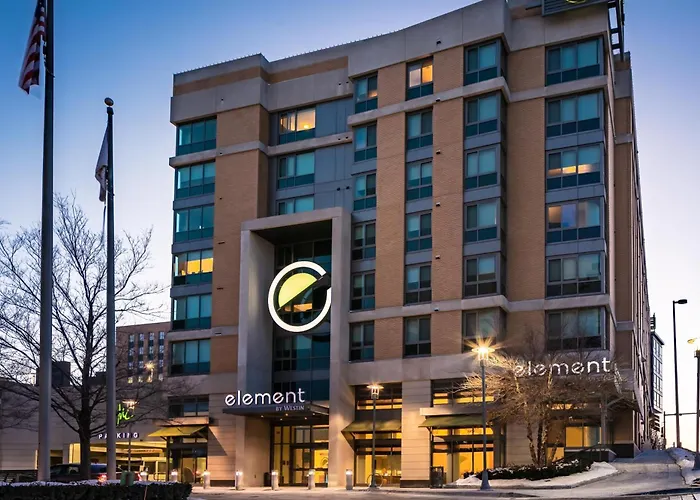 Element Omaha Midtown Crossing